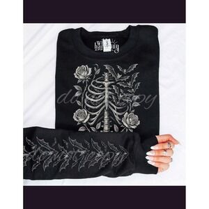 Wild Harmony Apparel Black Skeleton Ribcage Roses Bats Graphic Sweatshirt 3X